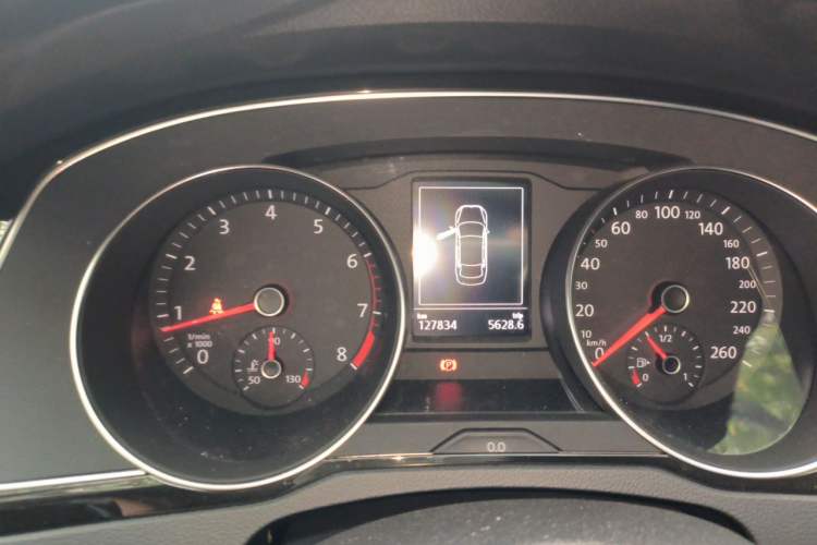 Used Volkswagen Magotan 2017 330TSI DSG Luxury Model Instrument Cluster