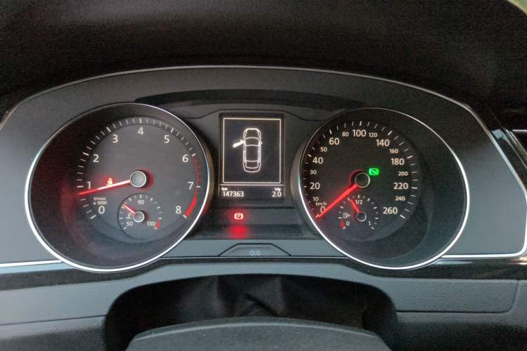 Used Volkswagen Magotan 2017 330TSI DSG Luxury Model Instrument Cluster