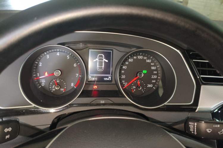Used Volkswagen Magotan 2017 330TSI DSG Leading Model Instrument Cluster