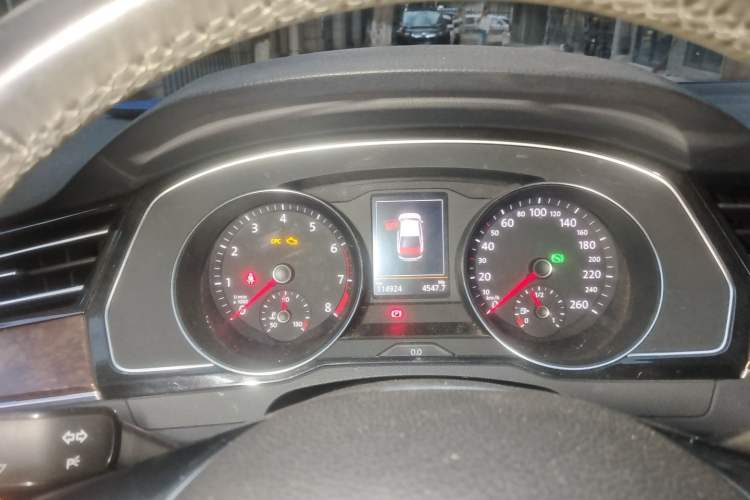Used Volkswagen Magotan 2017 330TSI DSG Luxury Model Instrument Cluster