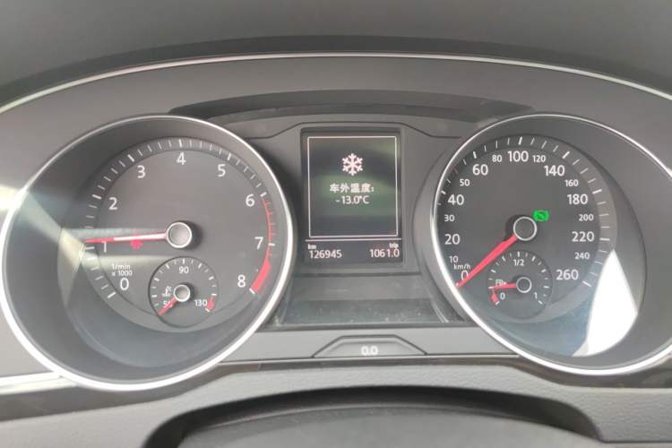 Used Volkswagen Magotan 2017 330TSI DSG Luxury Model Instrument Cluster