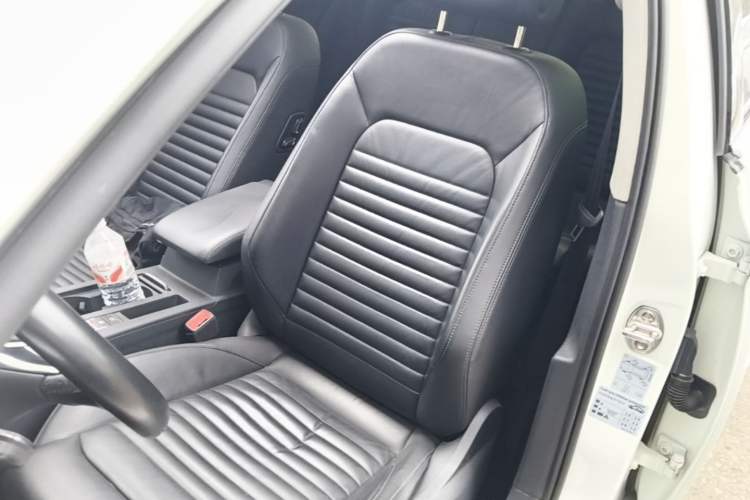 Used Volkswagen Magotan 2017 330TSI DSG Leading Model Left Front Seat