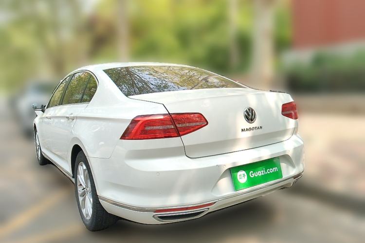 Used Volkswagen Magotan 2017 330TSI DSG Luxury Model Rear Left 45 Deg