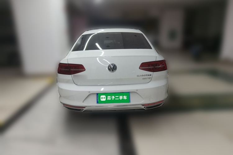 Used Volkswagen Magotan 2017 330TSI DSG Luxury Model Rear