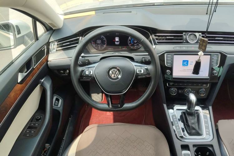 Used Volkswagen Magotan 2017 380TSI DSG Flagship Edition Steering Wheel