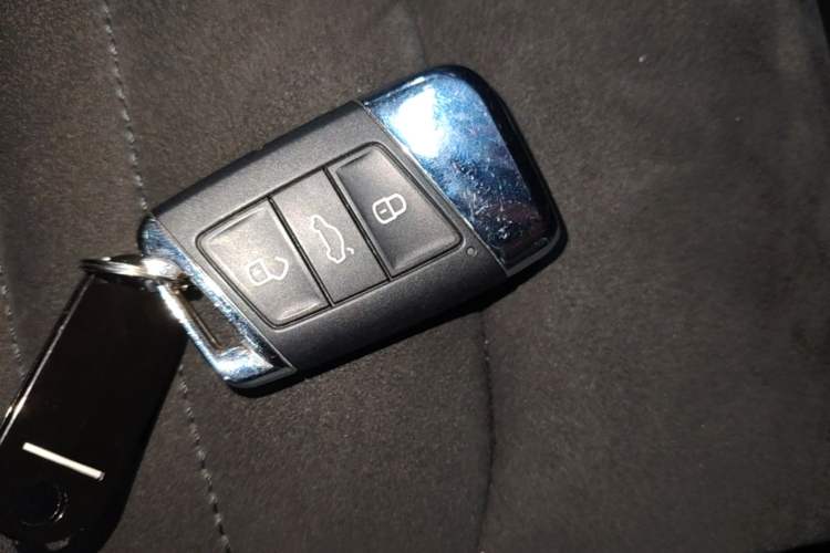 Used Volkswagen Magotan 2017 330TSI DSG Luxury Model Vehicle Key