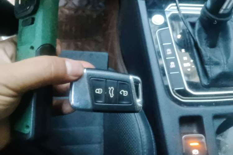 Used Volkswagen Magotan 2017 330TSI DSG Luxury Model Vehicle Key