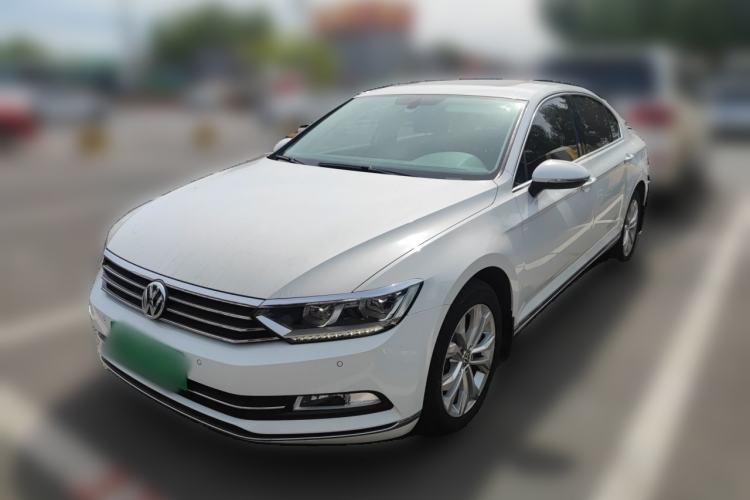 Used Volkswagen Magotan 2017 330TSI DSG Luxury Model Guazi used car, China used car export, Used car for sale, Used cars, Cheapest cars for sale