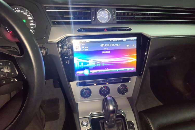 Used Volkswagen Magotan 2017 280TSI DSG Comfort Model Audio And AC Panel