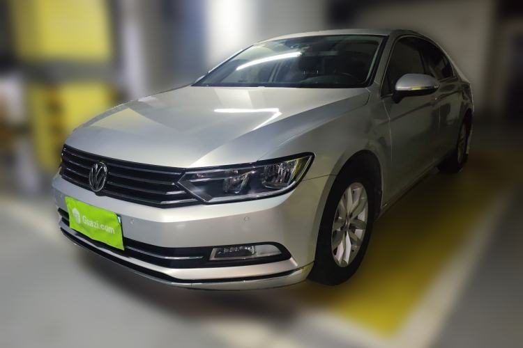 Used Volkswagen Magotan 2017 280TSI DSG Comfort Model Guazi used car, China used car export, Used car for sale, Used cars, Cheapest cars for sale