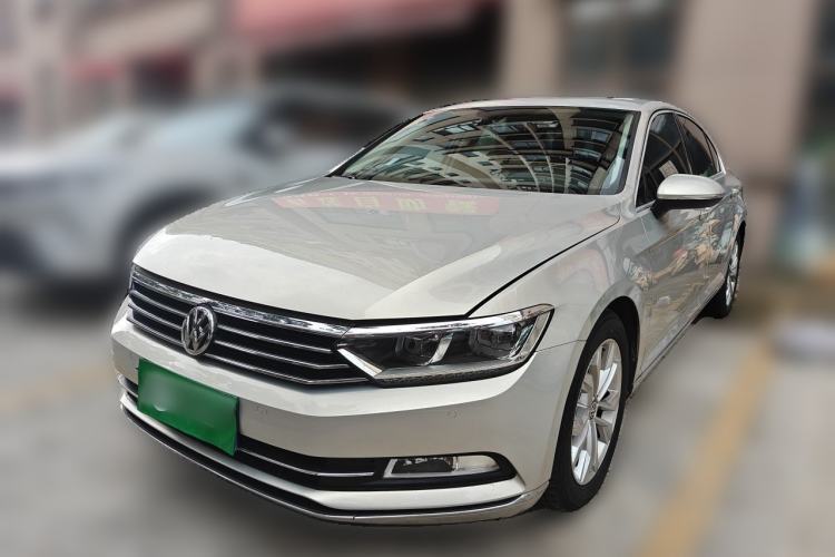 Used Volkswagen Magotan 2017 330TSI DSG Luxury Model Guazi used car, China used car export, Used car for sale, Used  cars, Cheapest cars for sale