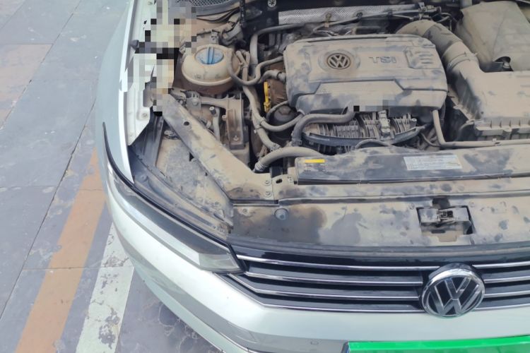 Used Volkswagen Magotan 2017 330TSI DSG Leading Model Engine Bay Right