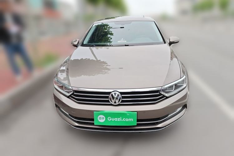 Used Volkswagen Magotan 2017 330TSI DSG Luxury Model Front