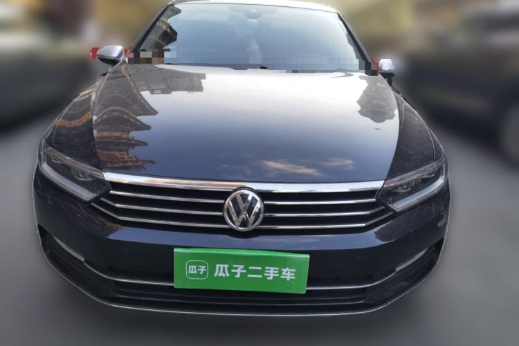 Used Volkswagen Magotan 2017 330TSI DSG Luxury Model Front