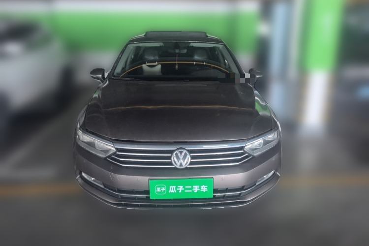 Used Volkswagen Magotan 2017 330TSI DSG Luxury Model Front