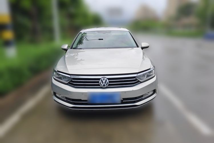 Used Volkswagen Magotan 2017 380TSI DSG Luxury Model Front