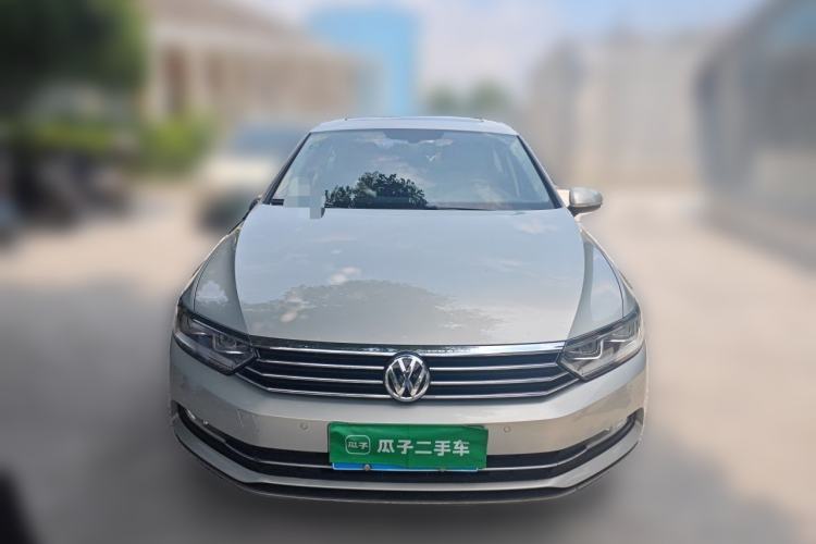 Used Volkswagen Magotan 2017 330TSI DSG Luxury Model Front