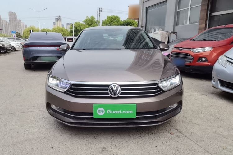 Used Volkswagen Magotan 2017 330TSI DSG Luxury Model Front