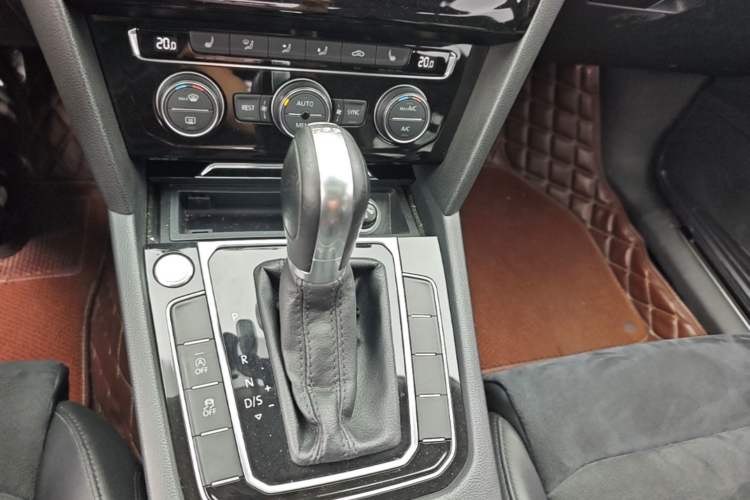 Used Volkswagen Magotan 2017 330TSI DSG Luxury Model Gear Lever