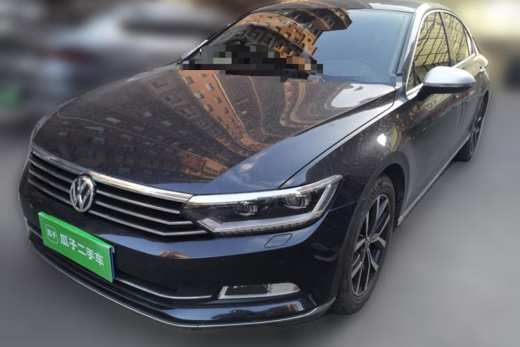 Used Volkswagen Magotan 2017 330TSI DSG Luxury Model Guazi used car, China used car export, Used car for sale, Used  cars, Cheapest cars for sale