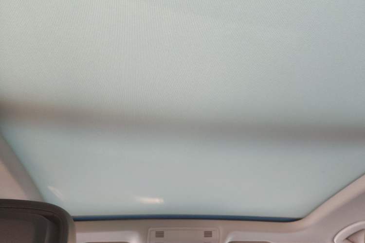 Used Volkswagen Magotan 2017 330TSI DSG Luxury Model Headliner