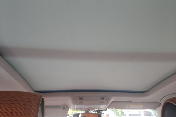 Used Volkswagen Magotan 2017 330TSI DSG Luxury Model Headliner