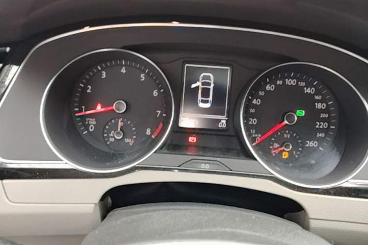 Used Volkswagen Magotan 2017 330TSI DSG Luxury Model Instrument Cluster