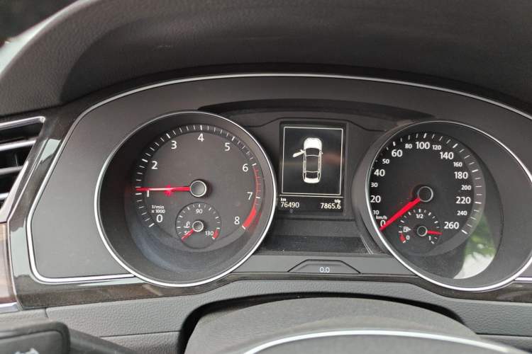 Used Volkswagen Magotan 2017 330TSI DSG Luxury Model Instrument Cluster