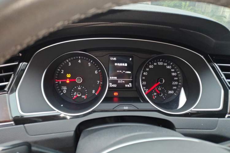 Used Volkswagen Magotan 2017 330TSI DSG Luxury Model Instrument Cluster