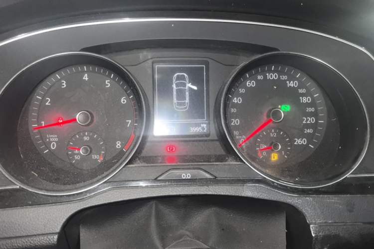 Used Volkswagen Magotan 2017 330TSI DSG Luxury Model Instrument Cluster
