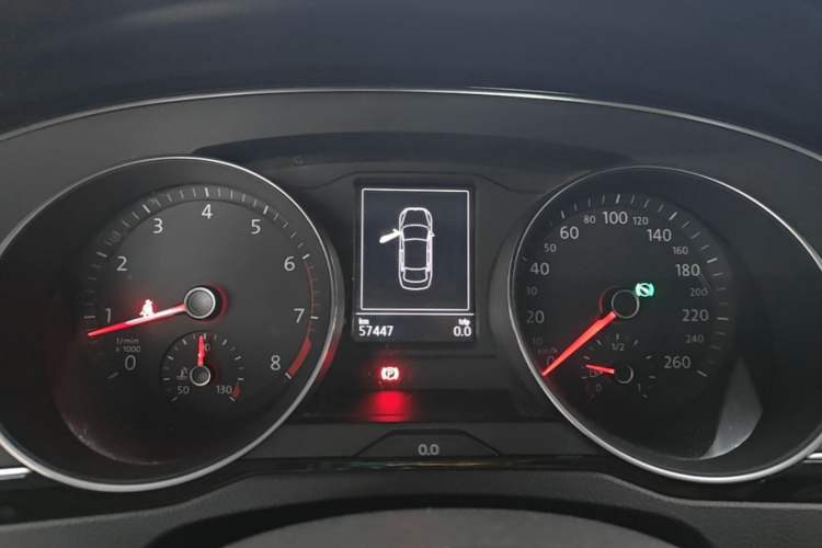 Used Volkswagen Magotan 2017 330TSI DSG Luxury Model Instrument Cluster