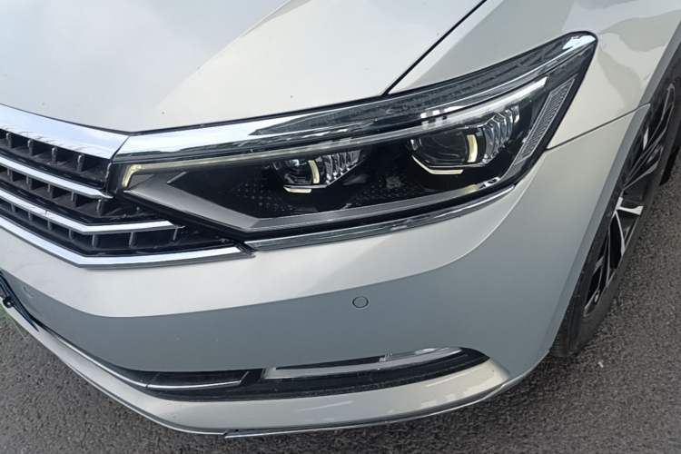 Used Volkswagen Magotan 2017 330TSI DSG Leading Model Left Front Headlight