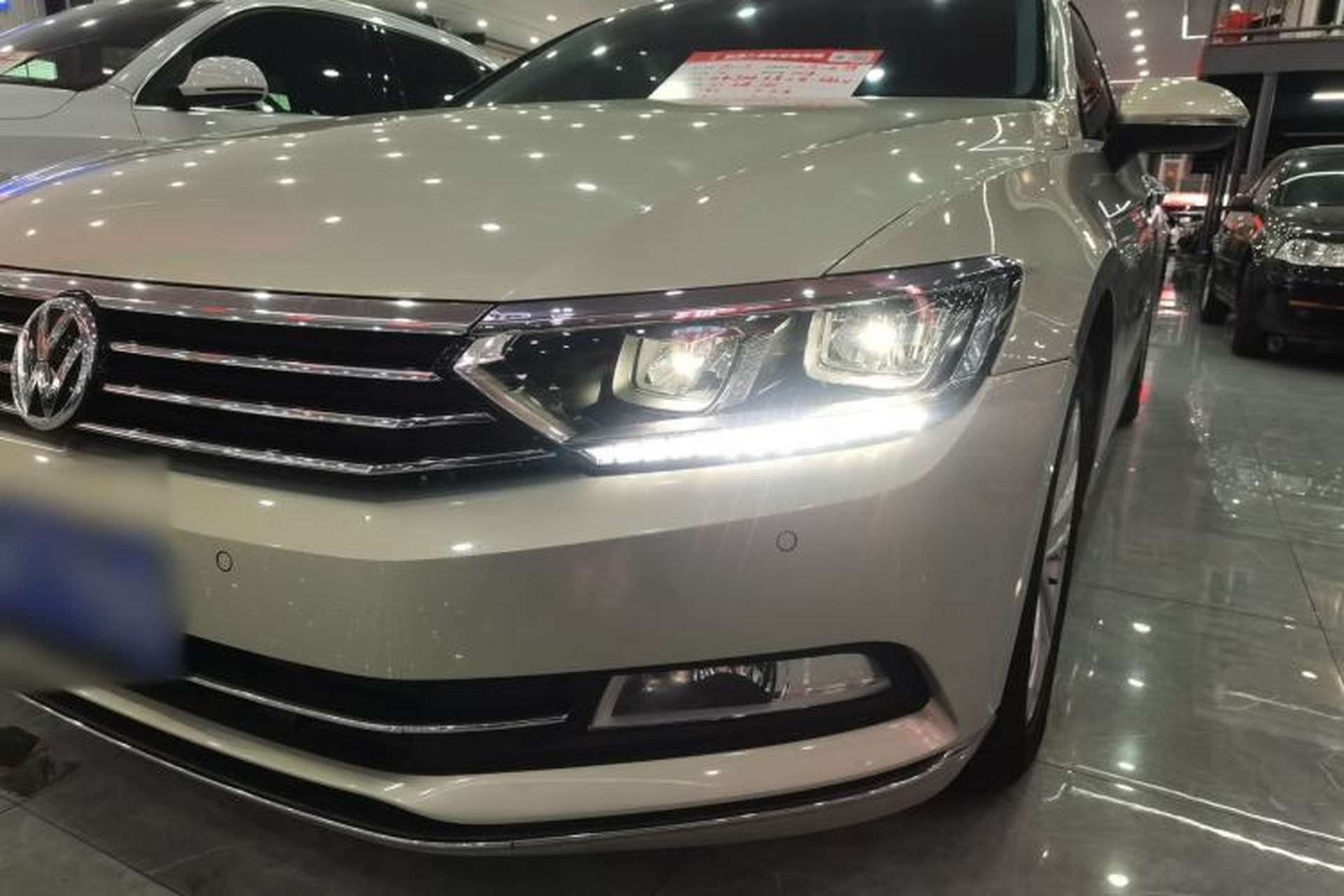 Used Volkswagen Magotan 2017 330TSI DSG Luxury Model Left Front Headlight