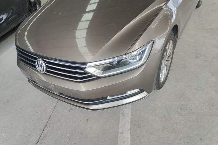 Used Volkswagen Magotan 2017 330TSI DSG Luxury Model Left Front Headlight