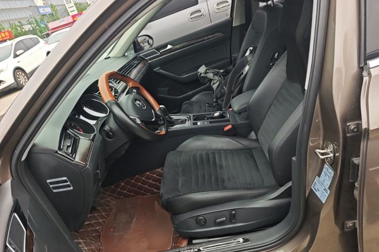 Used Volkswagen Magotan 2017 330TSI DSG Luxury Model Left Front Seat