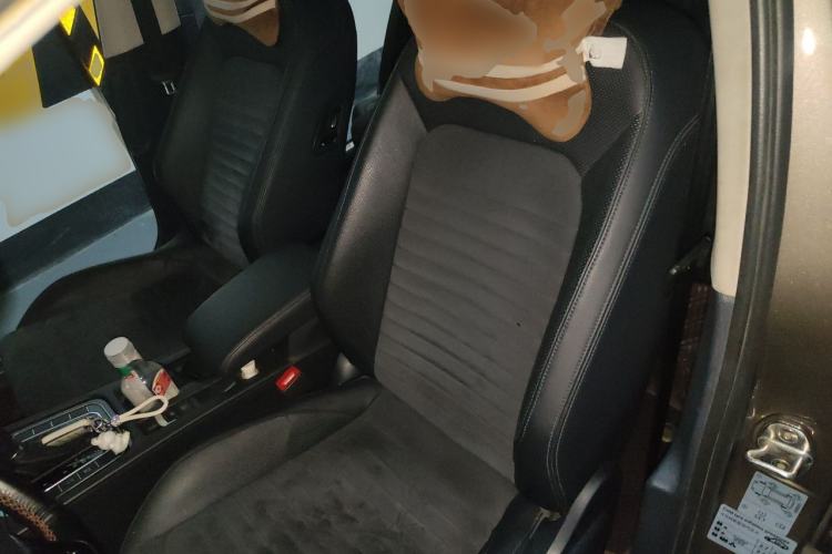 Used Volkswagen Magotan 2017 380TSI DSG Prestige Edition Left Front Seat