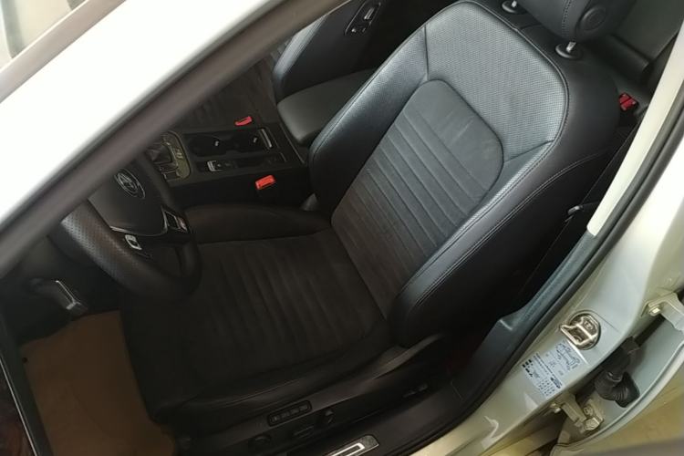 Used Volkswagen Magotan 2017 330TSI DSG Luxury Model Left Front Seat