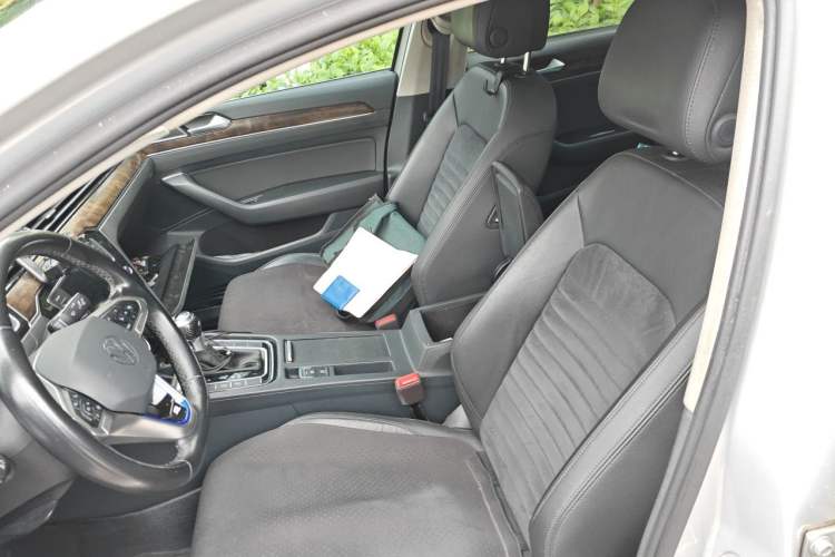Used Volkswagen Magotan 2017 380TSI DSG Luxury Model Left Front Seat