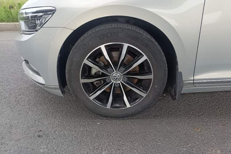 Used Volkswagen Magotan 2017 330TSI DSG Leading Model Left Front Wheel Hub