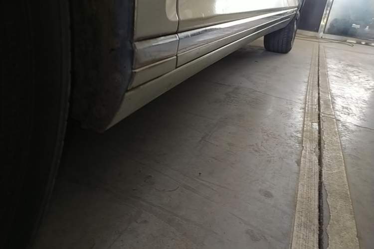 Used Volkswagen Magotan 2017 330TSI DSG Luxury Model Left Side Sill