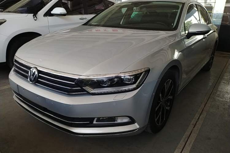 Used Volkswagen Magotan 2017 330TSI DSG Luxury Model Guazi used car, China used car export, Used car for sale, Used  cars, Cheapest cars for sale