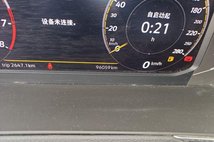 Used Volkswagen Magotan 2017 330TSI DSG Luxury Model Odometer Close Up