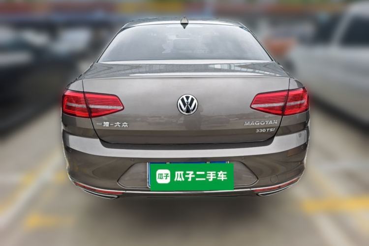 Used Volkswagen Magotan 2017 330TSI DSG Luxury Model Rear