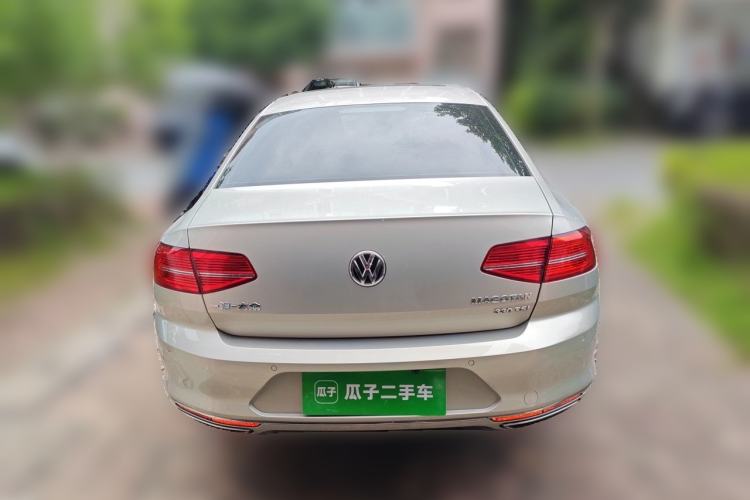 Used Volkswagen Magotan 2017 330TSI DSG Luxury Model Rear