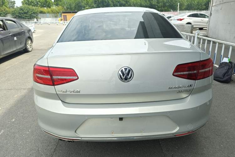 Used Volkswagen Magotan 2017 330TSI DSG Leading Model Rear
