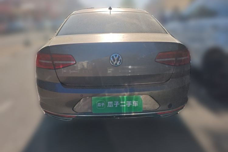 Used Volkswagen Magotan 2017 330TSI DSG Luxury Model Rear