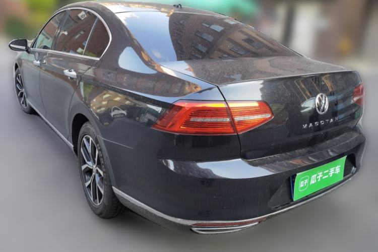 Used Volkswagen Magotan 2017 330TSI DSG Luxury Model Rear Left 45 Deg