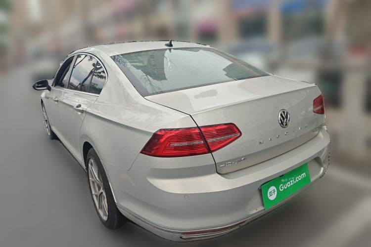 Used Volkswagen Magotan 2017 330TSI DSG Luxury Model Rear Left 45 Deg