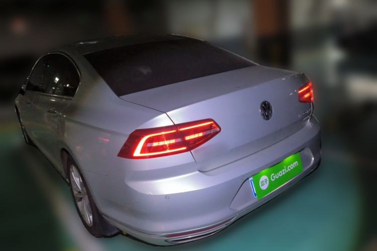 Used Volkswagen Magotan 2017 330TSI DSG Luxury Model Rear Left 45 Deg