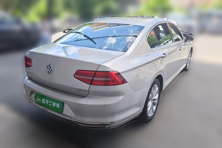 Used Volkswagen Magotan 2017 330TSI DSG Luxury Model Rear Right 45 Deg